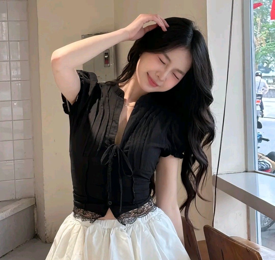 Women Cotton Linen Top (Category: Blouses) located in Navotas City. Submitted by PATTY (Listing ID 1459676148, Image 2). Description: Brandnew! Orig price is 430 Dm for last price! rfs: too big on me :( ganda pa naman size: medium Mop: Gcash Mod: Lalamove, Jnt.