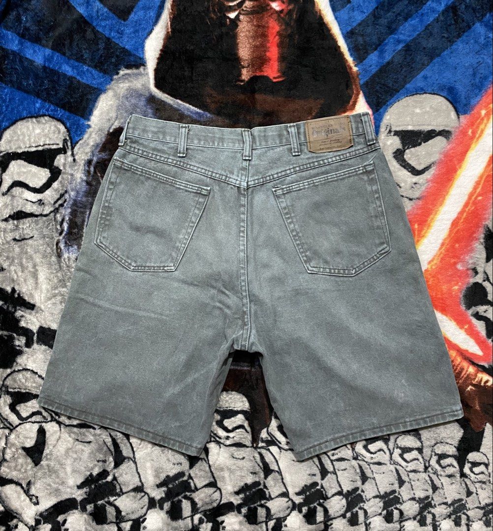 Wrangler, Denim shorts (Category: Shorts) located in Cavite. Submitted by jc_thrift95 (Listing ID 1459591629, Image 2). Description: - Wrangler, Denim shorts - 5 Pockets, (Three front,Two back). - Made in Usa - Denim Green - Color rate 9/10 - See details picture for dimes .