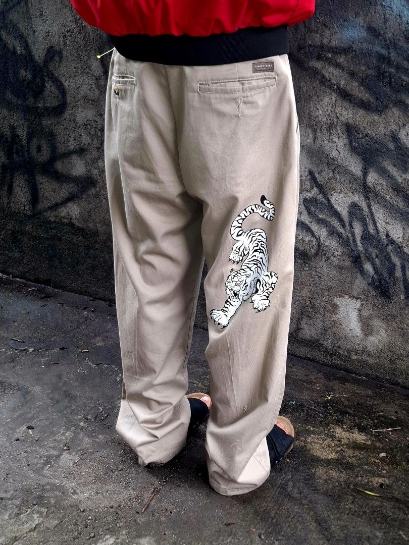 WRANGLER PANTS CSTOM (Category: Jeans) located in Manila. Submitted by sterben_wrks (Listing ID 1459564042, Image 1). Description: ISSUE PINHOLE CSTOM MADE BACKHIT💣.