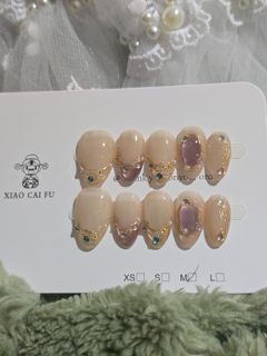 (Category: ) located in . Submitted by jangmiscloset (Listing ID 1459684169, Image 1). Description: .