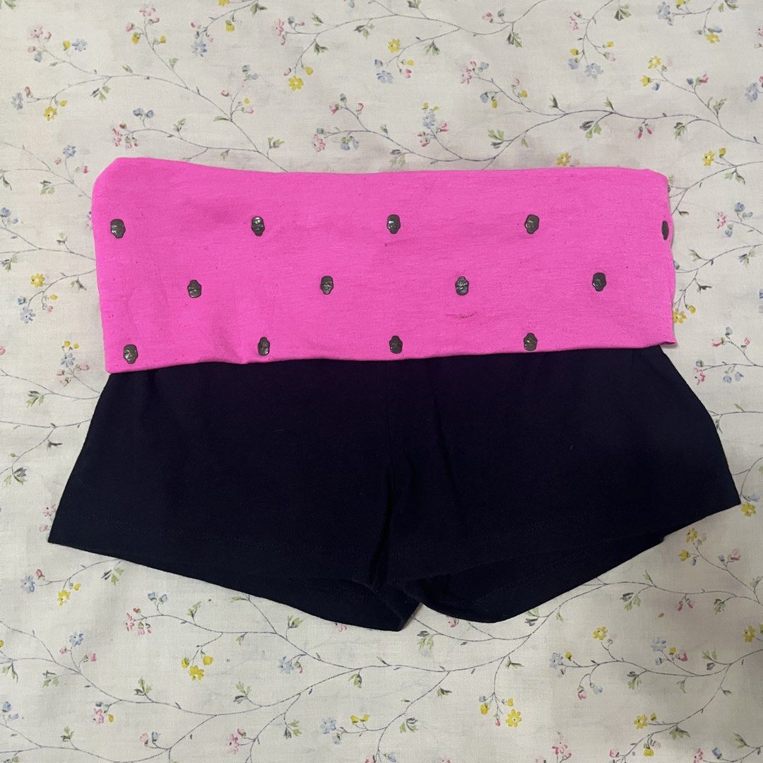 Y2k fold over pink skull Eye Candy shorts (Category: Shorts) located in Davao. Submitted by lovedfaerie (Listing ID 1459648512, Image 1). Description: 26-30 inches waist No flaws Flash express and gcash only davao city loc (₱66 sf to all areas).