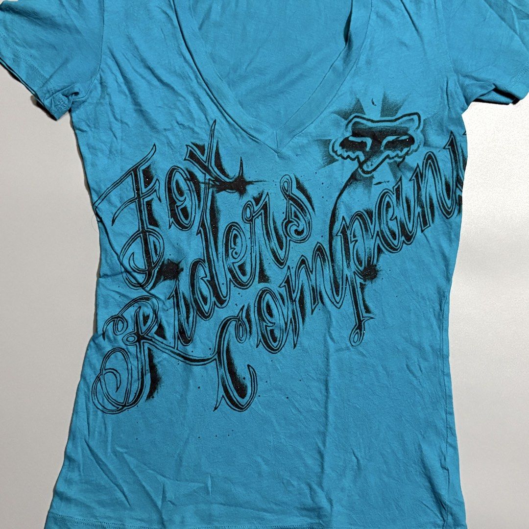 Y2K Fox Shirt (Category: Shirts) located in Tayabas. Submitted by tayabaskartell (Listing ID 1459590542, Image 2). Description: .