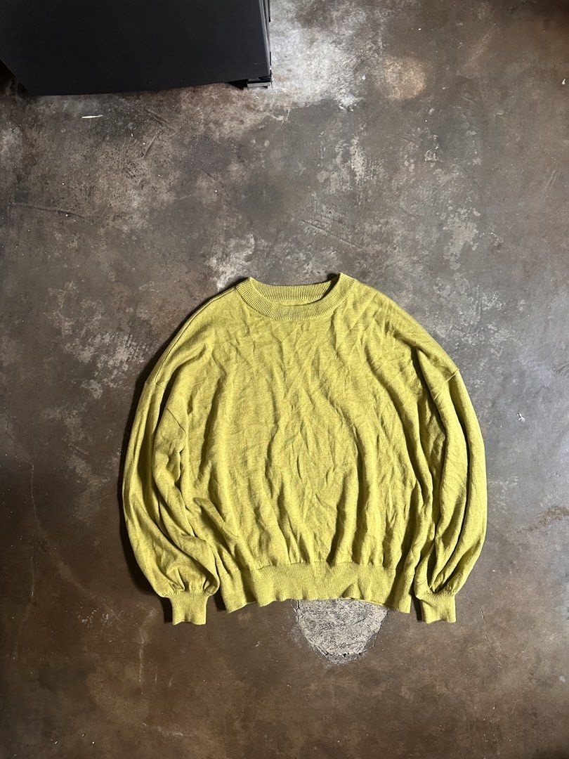 Yellow Crew Neck Long Sleeve Sweater (Category: Longsleeves) located in Laoag. Submitted by keenforest-6bd6 (Listing ID 1459532887, Image 1). Description: - Lightweight yellow sweater - Classic crew neck with ribbed details - Relaxed fit with long sleeves - Slightly textured fabric for a unique look - Versatile for layering or standalone wear - Effortlessly pairs with jeans or skirts.