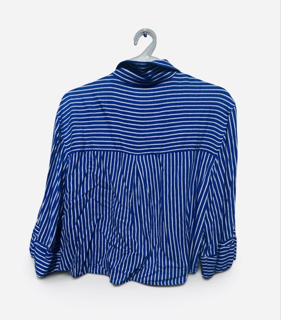 Zara long sleeves (Category: Longsleeves) located in Antipolo. Submitted by capizexport (Listing ID 1459526485, Image 2). Description: Zara long sleeves Size Xs Price 550 Used once No longer using Not thrifted .
