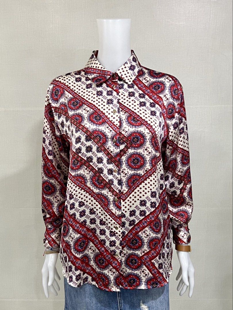 Zara Multicolor Satin Blouse (Category: Longsleeves) located in Cebu City. Submitted by kei.flmn (Listing ID 1459618072, Image 2). Description: 📌PLEASE READ BEFORE MAKING AN OFFER Excellent Condition (No issues) Size:Fits Medium (M) - [x] Flat Lay Measurements (in inches): - [x] Bust:40” - [x] Length Reference: Mannequin Height : 5’4” (First-come, first-served basis) Due to an increased number of joy reservers and fake buyers, offers will only b