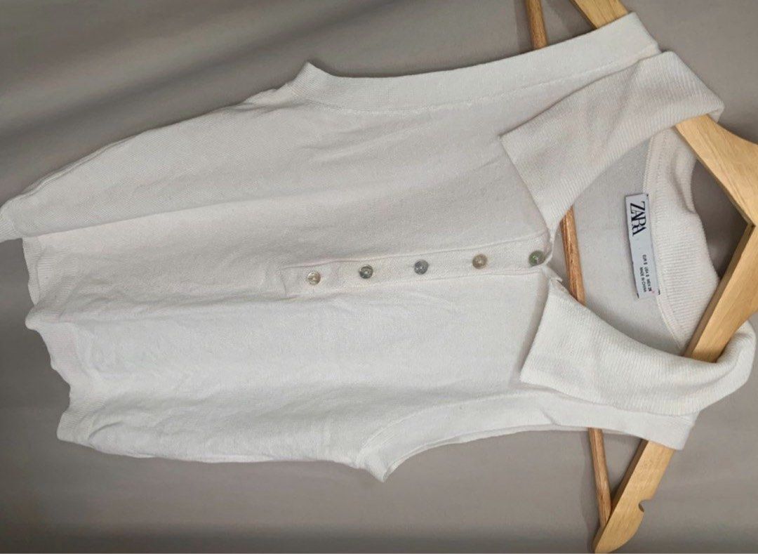 ZARA POLO TOP KNITTED small (Category: Blouses) located in Quezon City. Submitted by prelovedsaleitems (Listing ID 1459508749, Image 2). Description: .