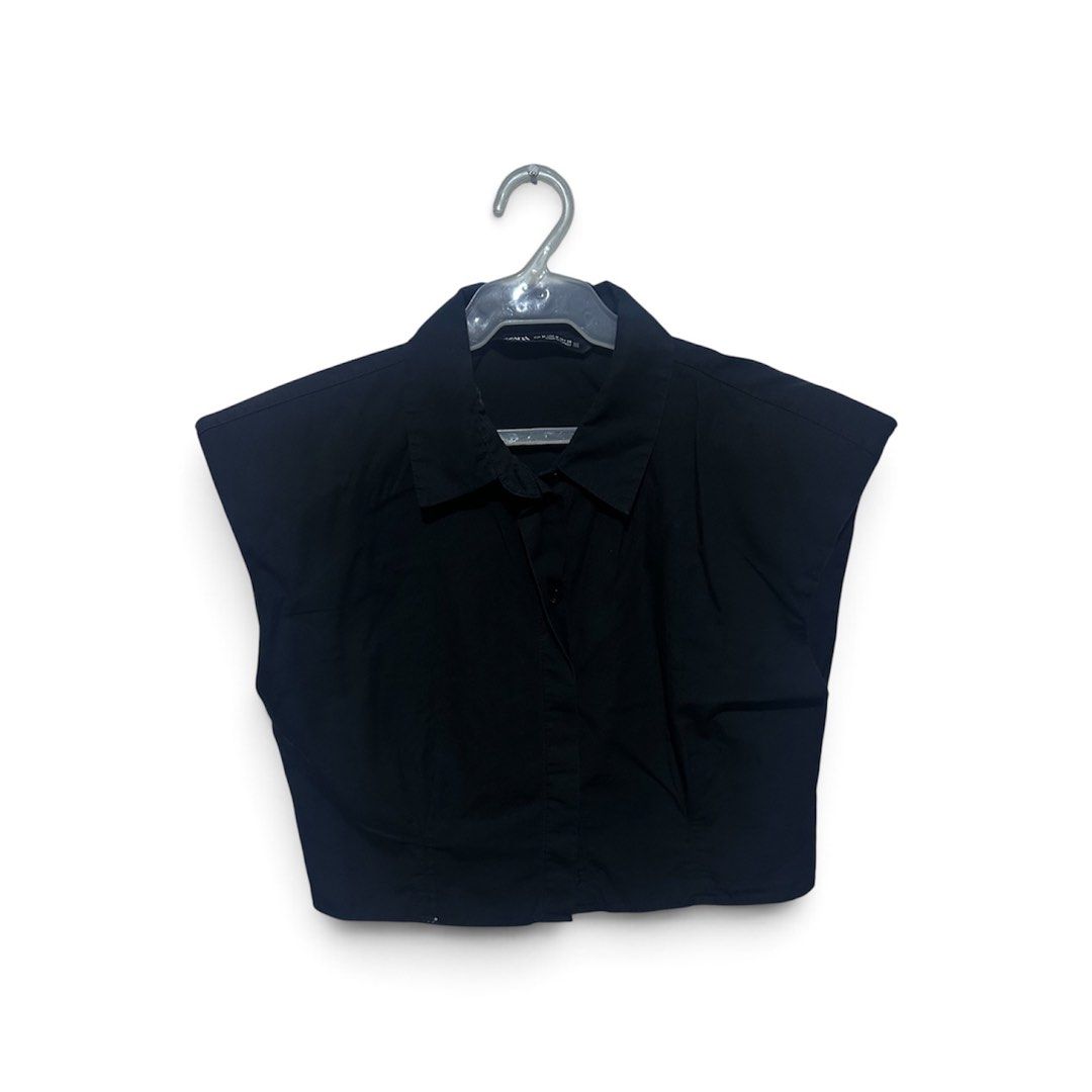Zara Top sleeveless (Category: Longsleeves) located in Antipolo. Submitted by capizexport (Listing ID 1459523601, Image 1). Description: Zara Top Sleeveless Price 650 pesos Size medium Not thrifted Used once .