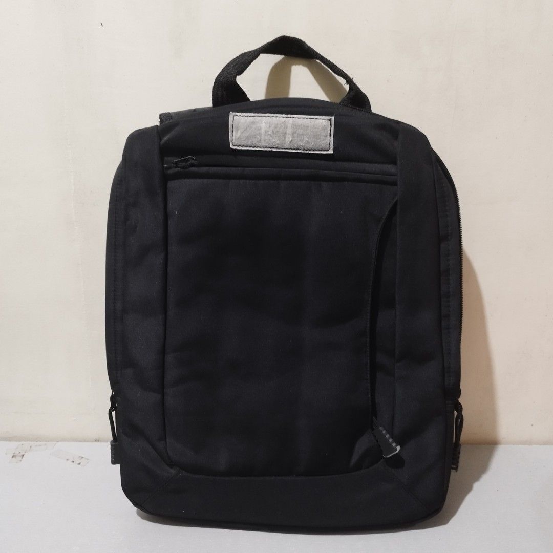 13-14" Black Laptop Bodybag (Category: Laptop Bags & Sleeves) located in Caloocan City. Submitted by love.aiden (Listing ID 1459866542, Image 1). Description: Classic black backpack. Features a main compartment, front zip pocket, and padded interior for a laptop. Adjustable straps. Perfect for daily use or travel..