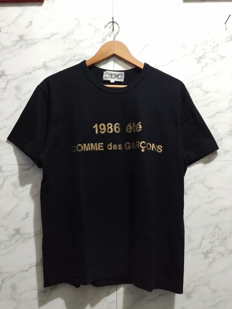 1986 été CDG T-shirt (Category: Tshirts & Polo Shirts ) located in Paranaque City. Submitted by lanceee.999 (Listing ID 1459895977, Image 1). Description: Size: L Cut Washtag Legit/Authentic No Issue Color Rate: 10/10 Good Condition.