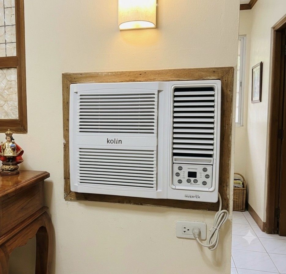1hp Kolin quad Inverter Aircon window type (Category: Air Conditioning and Heating) located in Quezon City. Submitted by airconshops (Listing ID 1459894977, Image 1). Description: History: Bought 2025 Cleaned every 3 months No issue at all check all you want pwede ko ideliver (free & cod) With remote (I can help installing it).