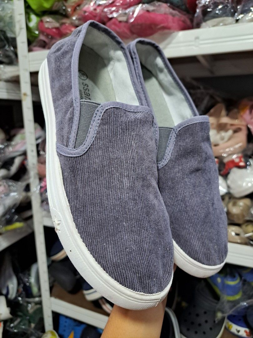 23cm, (Category: Casual Shoes) located in Quezon City. Submitted by kimlynandaya (Listing ID 1459732894, Image 3). Description: Original ssamzie cm:23.