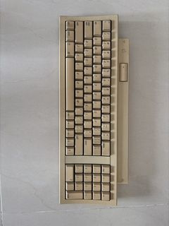 （分類：）位於 。 由 tonibenoni1000 提交（商品編號 1459769649，圖片 1）。簡介： 。
