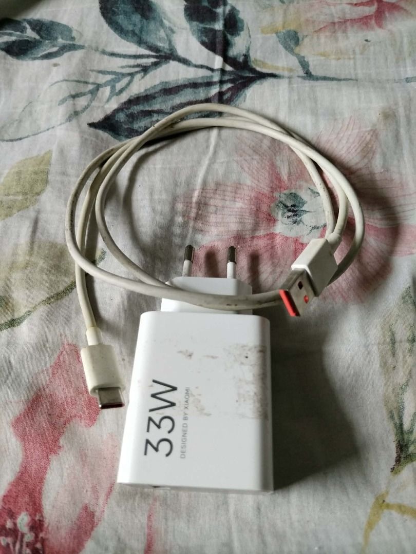 33w orig redmi charger (Category: Chargers & Cables) located in Cavite. Submitted by tobibrat (Listing ID 1459708258, Image 1). Description: orig 33w charger galing sa redmi note 14 800 fix pick up only pascam dos general trias cavite.