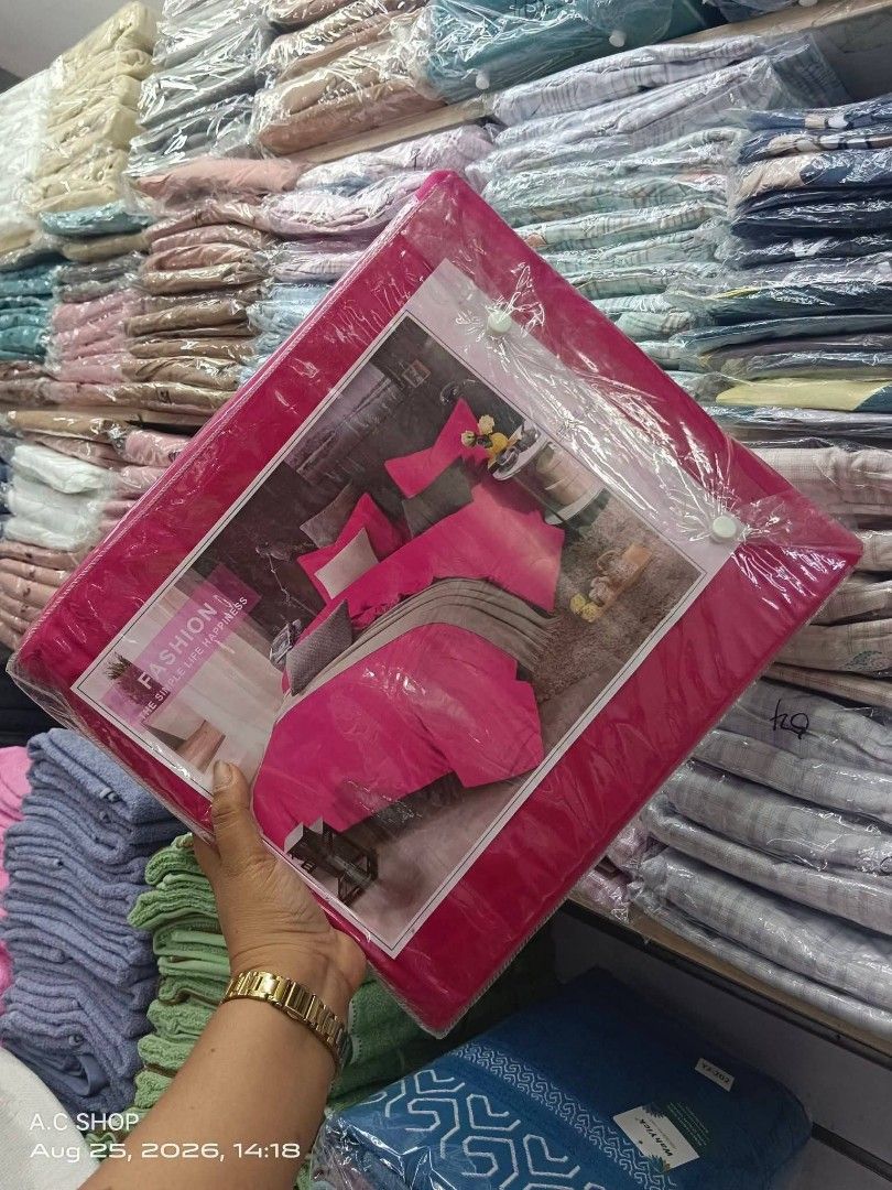 4in1 set plain (Category: Bedding & Towels) located in Manila. Submitted by minidivisoria (Listing ID 1459858886, Image 1). Description: ‼NEW UPDATED‼ 🔥4in1 SET PLAIN🔥 ⚠Good Quality💯 ⚠US COTTON💯 ⚠QUEEN SIZE; 60x78⚠ 👉Rs:650 Set💸 ‼INCLUSION‼ ✅2PCS PILLOWCASE ✅1PCS BEDSHEET ✅1PCS DUVET COVER 👉PM FOR RESERVATION📩💯.