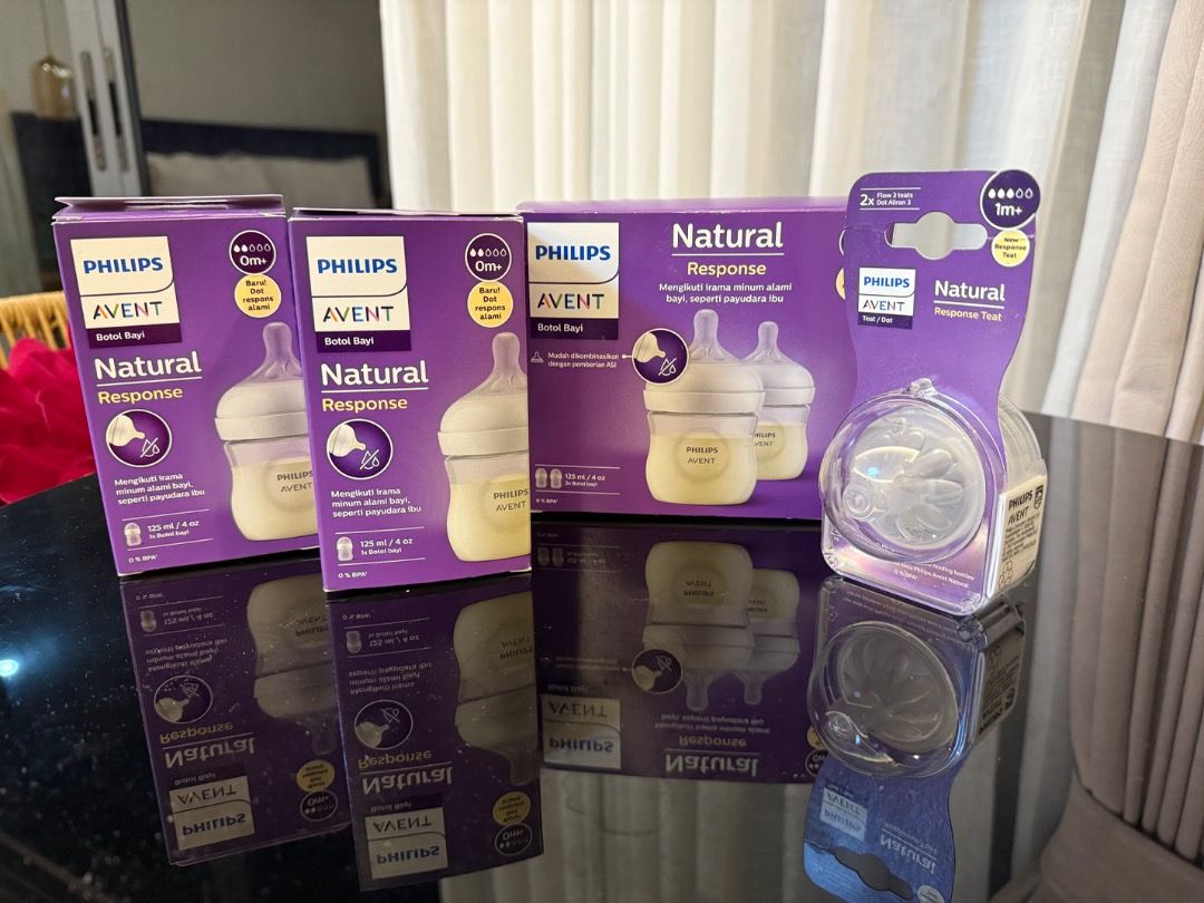 4oz Philips Avent Natural Response Feeding Bottle (Category: Breastfeeding & Bottle Feeding) located in Caloocan City. Submitted by livestone-cd10 (Listing ID 1459834068, Image 1). Description: 4 pcs 4oz Philips Avent Natural Response + 1 pc Natural Response teat - 2300 (orig price 3500) 1 box (2 pcs) 5oz Pigeon Soft Touch - 900 (orig price 1400) 1 box (2 pcs) 9oz Tommee Tippee - 1000 (orig price 1800) 1 4oz Ola baby gentlebottle + 1 5oz Chicco s
