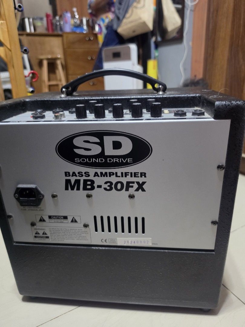 30Watts SD bass amplifier Ampteq brand (Category: Soundbars, Speakers & Amplifiers) located in Pasig City. Submitted by jenntbr (Listing ID 1458864063, Image 3). Description: SD bass amp. good as new..