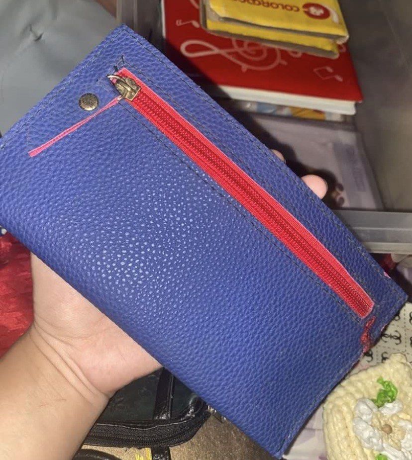 5 PCS Wallet/Coin Purse (Category: Wallets & Card holders) located in Taguig. Submitted by chlia22 (Listing ID 1459759492, Image 1). Description: - Some are used once and some are still unused - DM for more details about the product .