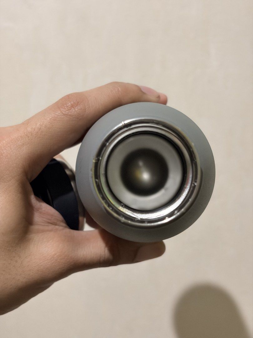 720°DGREE Insulated Water Bottle 500ml Grey (Category: Water Bottles & Tumblers) located in Manila. Submitted by knightto2112 (Listing ID 1459889807, Image 2). Description: - 720°DGREE Water Bottle - Color: Grey - Capacity: 500ml - Keeps drinks cold or hot - Ideal for everyday use - Shows minor scuffs from normal wear (please check photos for details) - Has a company label (as company giveaway) Rfs: Selling because too small for my needs. I need 