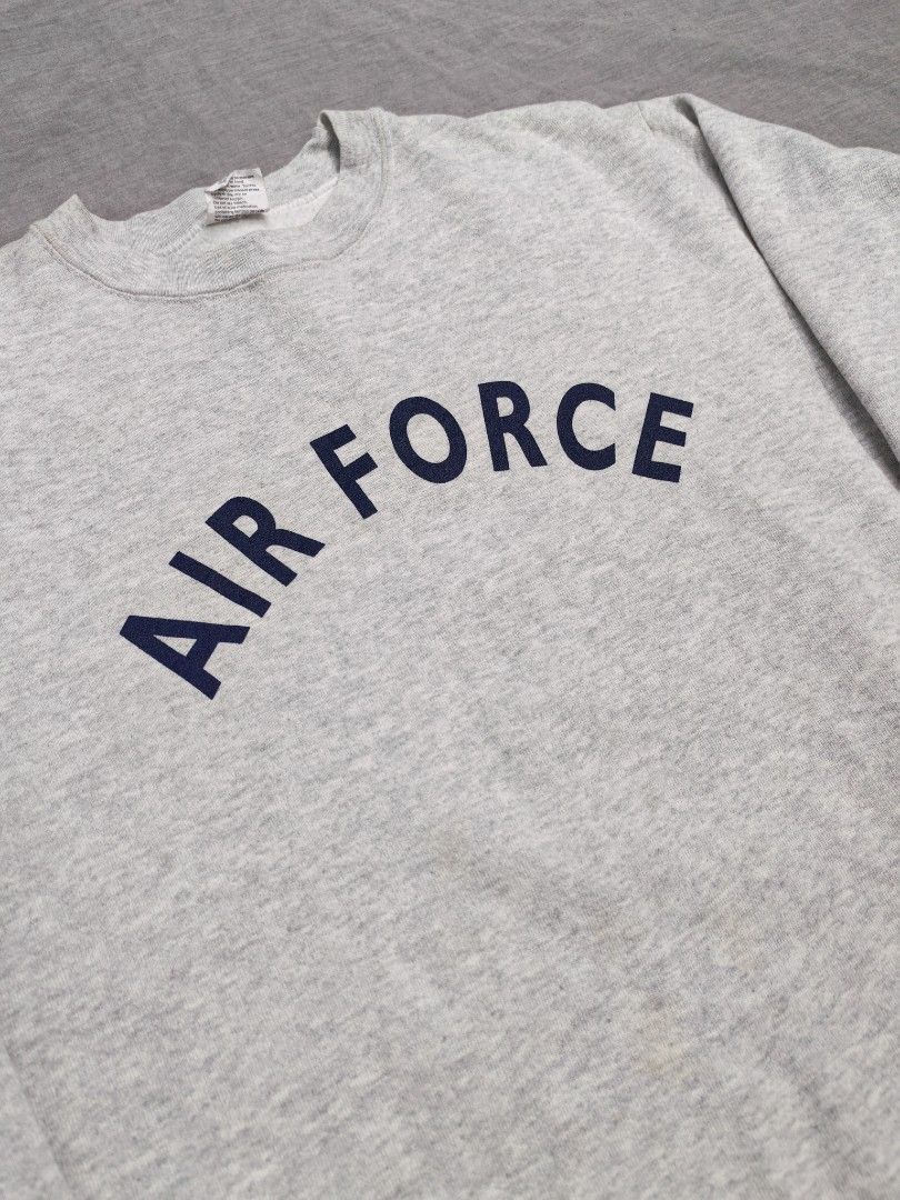 90s us air force crewneck sweatshirt (Category: Coats, Jackets and Outerwear) located in Baguio. Submitted by used_clothing2600 (Listing ID 1459727522, Image 3). Description: 90s us air force crewneck sweatshirt made in USA size small verygood condition minimal signs of usage pit to pit 22 length 26.5 1000.