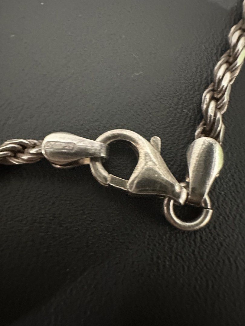 925 twist necklace (Category: Jewelry) located in Makati City. Submitted by nsmonlineshop (Listing ID 1459717520, Image 3). Description: 20 inches 2.5 mm .
