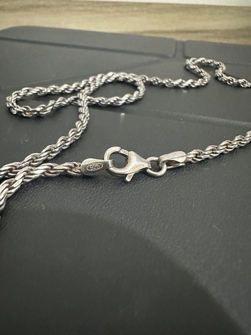 925 twist necklace (Category: Jewelry) located in Makati City. Submitted by nsmonlineshop (Listing ID 1459717520, Image 2). Description: 20 inches 2.5 mm .
