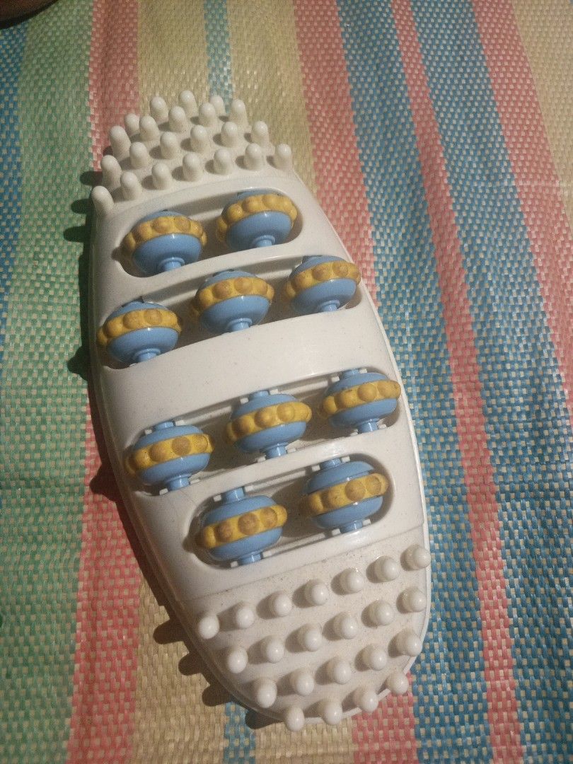 🦶 Foot Roller Massager (Category: Massage Devices) located in Aparri. Submitted by jackdeclutter1111 (Listing ID 1459871704, Image 1). Description: Free for purchase 400 up.