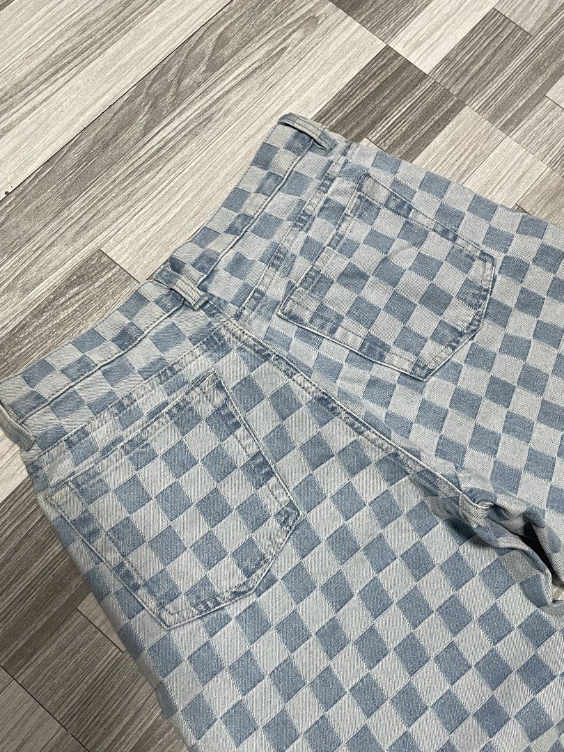[ GU Checkered Denim Pants ] (Category: Jeans) located in Caloocan City. Submitted by thriftkidd2024 (Listing ID 1459735967, Image 3). Description: [ GU Checkered Denim Pants ] M on tag width: 30-32 length: 40 In excellent condition 9.5/10 color rate no issue ₱900 Taguig city📍 Dm to purchase 📥.