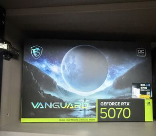 （分類：）位於 。 由 thefffcc 提交（商品編號 1459865443，圖片 1）。簡介： 。
