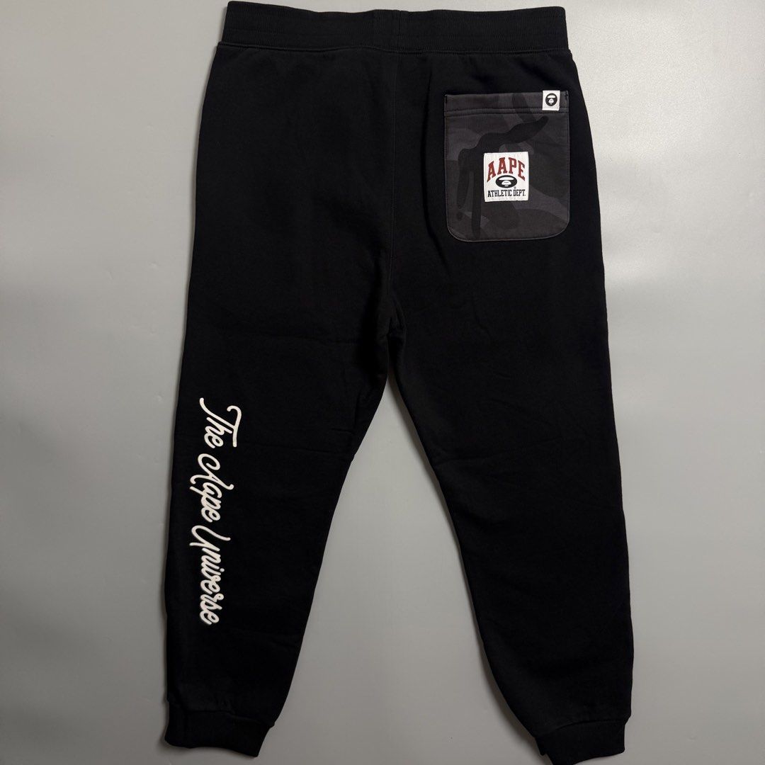 Aape Moonface Jogger Sweat Pants (Category: Joggers) located in Cebu City. Submitted by inukaybyjlf (Listing ID 1459693517, Image 1). Description: Condition: Good as new Issue: No flaws Dimension: nasa photos Best fit: L Please refer to photos for actual condition..