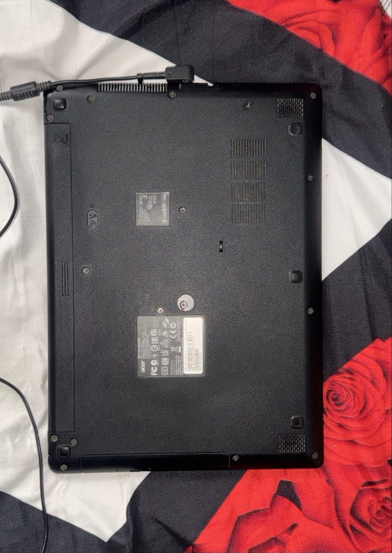 Acer Aspire E 14 Laptop (Category: Laptops & Notebooks) located in Manila. Submitted by typsiris_29 (Listing ID 1459727029, Image 3). Description: Selling my Acer Aspire ES 14 laptop for only ₱4,500. ✨ Details: • Model: Acer Aspire ES 14 (Includes Original Charger) • Price: ₱4,500 • Good for everyday use, school, work, browsing, documents, etc. • Clean and well-maintained • Freshly reformatted / reset • Ready for the next owner 📌 Reason for sell