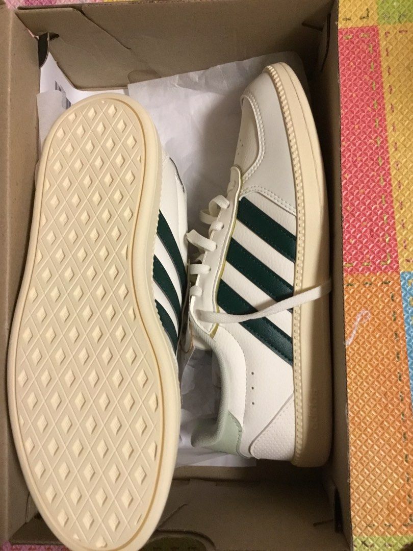 Adidas （分類：波鞋）位於 Hong Kong。 由 greedies 提交（商品編號 1459892721，圖片 3）。簡介： 全新有單 https://www.adidas.com.hk/en/breaknet-sleek-shoes/JQ8259.html。