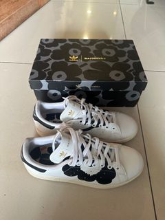 (Category: ) located in . Submitted by nahprelovedcloset (Listing ID 1459745580, Image 1). Description: .