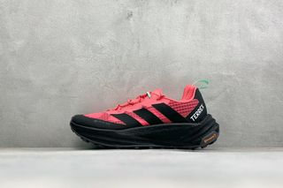 (Category: ) located in . Submitted by shoes_shop. (Listing ID 1459879199, Image 1). Description: .