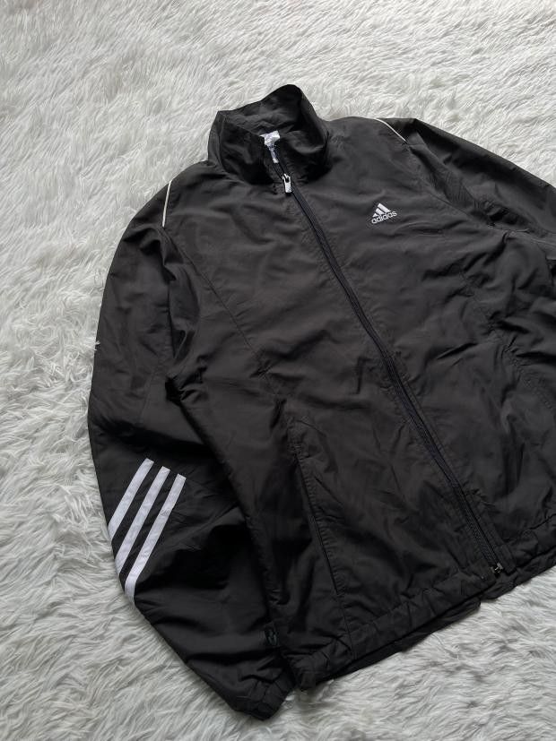 Adidas Track Jaccket WindBreaker (Category: Coats, Jackets and Outerwear) located in Manila. Submitted by love_micha0831 (Listing ID 1459881644, Image 3). Description: PM FOR MORE DETAILS ‼️ NO ISSUE ‼️ MOP: GCASH 💲 MOD : JNT/LALAMOVE 🛵 LOC: METROMANILA VALENZUELA 📍.