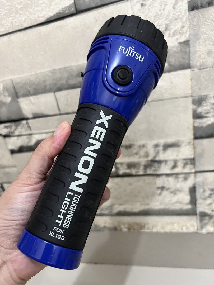 Affordable Fujitsu Xenon Toughness Light 😍👌 (Category: Lighting) located in Malolos. Submitted by afford.japan (Listing ID 1459709198, Image 1). Description: Affordable Fujitsu Xenon Toughness Light 😍👌.