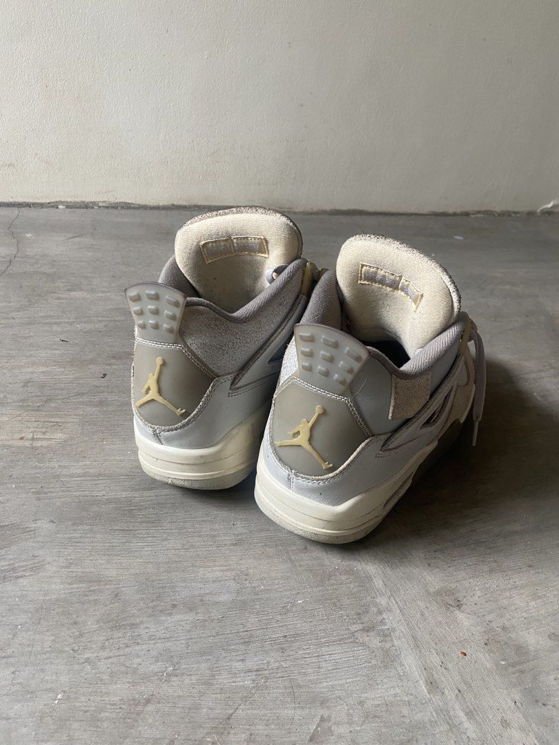 AIR JORDAN 4 RETRO SE CRAFT “PHOTON DUST” (Category: Sneakers) located in Manila. Submitted by nueveee (Listing ID 1459743184, Image 2). Description: featuring a mix of grey suede and leather uppers with pale vanilla/off-white accents and a textured split-material wing and heel tab.