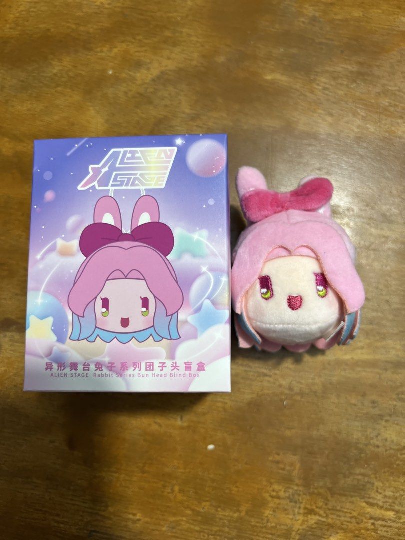ALIEN STAGE Rabbit Series Bun Head MIZI (Category: Designer & Blind Box Toys) located in Mandaluyong City. Submitted by fluffycollections.ph (Listing ID 1459815387, Image 1). Description: - Alien Stage Rabbit Series blind box - Bun Head plush toy - Includes original box Mop: GCASH.