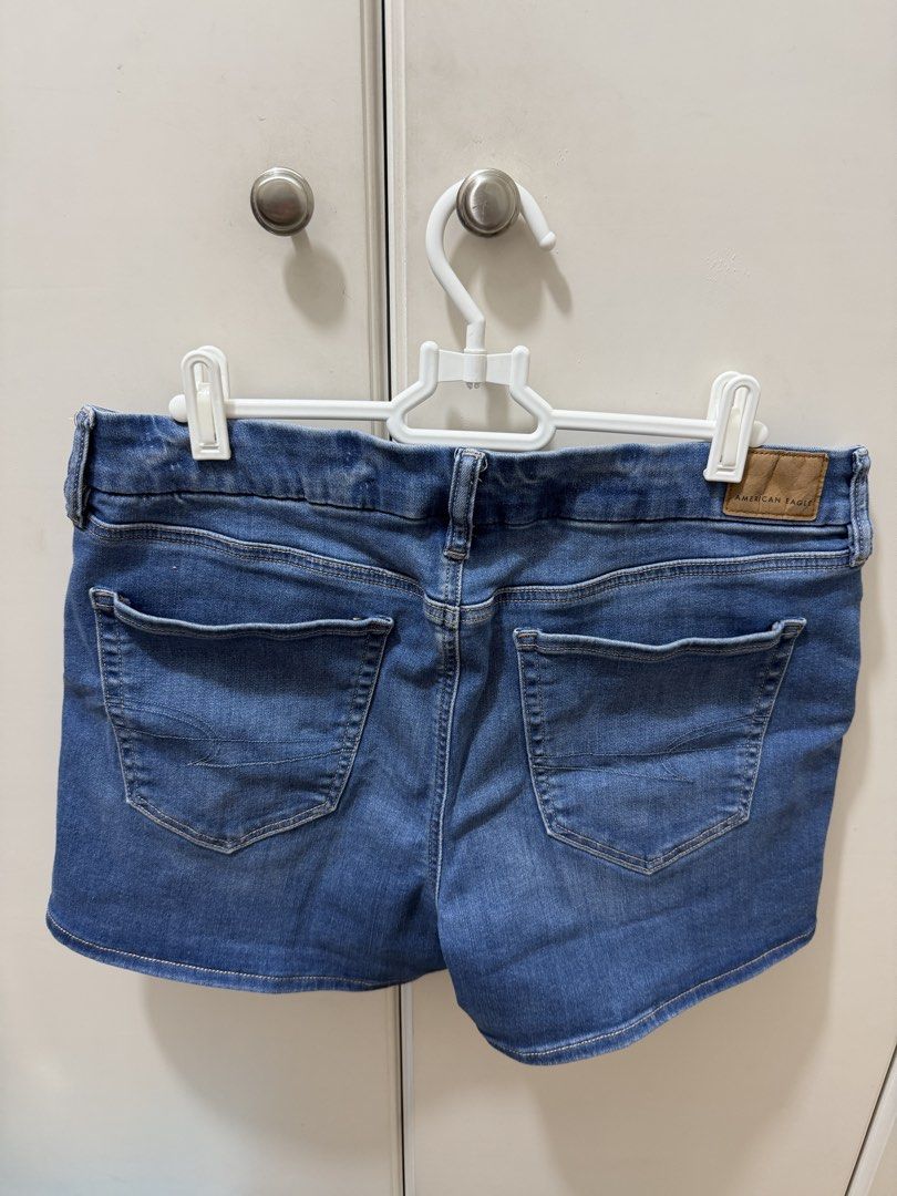 American Eagle: Next Level Stretch Denim Shorts (Category: Shorts) located in Quezon City. Submitted by belleg724 (Listing ID 1459786787, Image 2). Description: - American Eagle denim shorts - Classic blue wash - Features Next Level Stretch for ultimate comfort - Traditional five-pocket design - Secure button and zip fly closure - Ideal for casual everyday outfits.