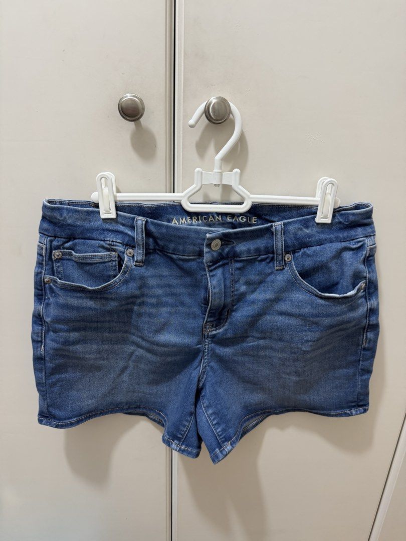 American Eagle: Next Level Stretch Denim Shorts (Category: Shorts) located in Quezon City. Submitted by belleg724 (Listing ID 1459786787, Image 1). Description: - American Eagle denim shorts - Classic blue wash - Features Next Level Stretch for ultimate comfort - Traditional five-pocket design - Secure button and zip fly closure - Ideal for casual everyday outfits.