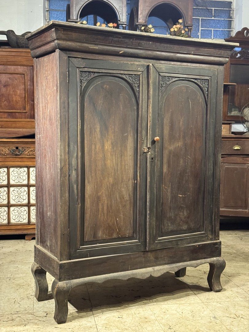 Antique 1920s Narra Cabinet Comoda (Category: Shelves, Cabinets & Racks) located in Manila. Submitted by sinaunang_gamit (Listing ID 1459756517, Image 2). Description: Antique 1920s Narra Cabinet Comoda Height: 55 inches Length: 42 inches Width: 17 inches Original Patina ₱12k.