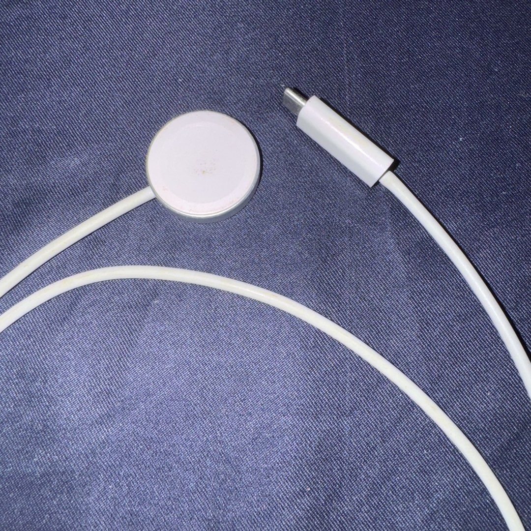 Apple Watch Series 7 Charger (Category: Wearables & Smart Watches) located in Manila. Submitted by eyo.iya (Listing ID 1459833569, Image 2). Description: Guaranteed orig. Can return money if proven fake RFS: spare Loc: San Juan City.