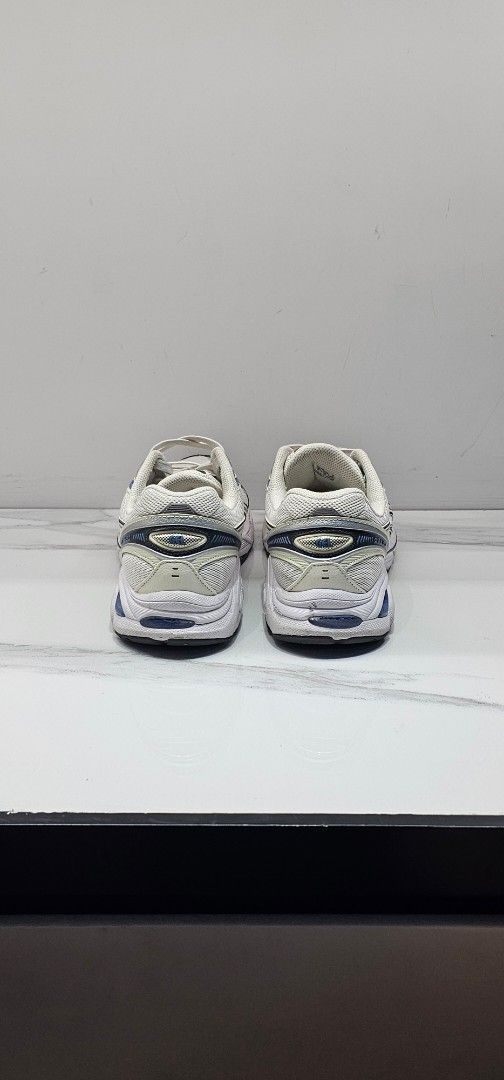 ASICS GT 2160 (Category: Casual Shoes) located in Manila. Submitted by jv.ln (Listing ID 1459707206, Image 3). Description: ASICS running shoes (white/blue). Good for training/daily wear. GEL cushioning. Minor scuffs on toe. No box Sz 8 Mens US Buyer should shoulder shipping fee.