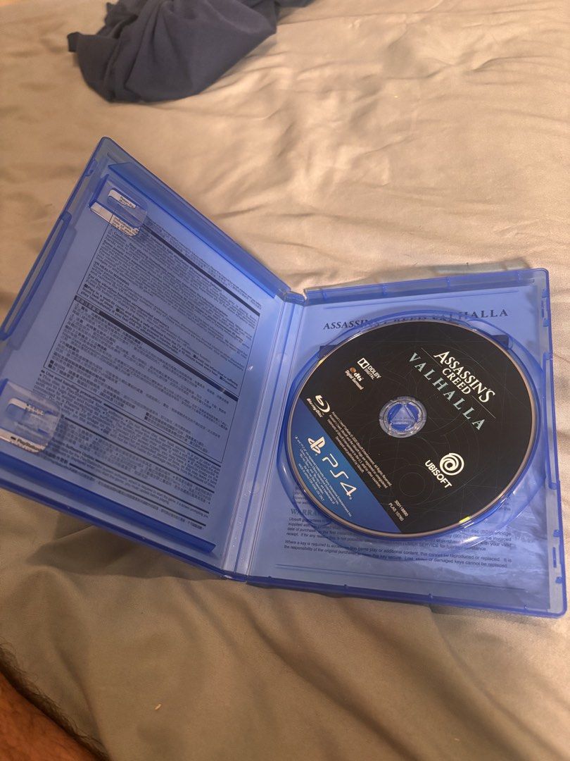 Assassin's Creed Valhalla Limited Edition PS4 Game (Category: PlayStation) located in Taguig. Submitted by sami_please (Listing ID 1459800975, Image 2). Description: Assassin's Creed Valhalla for PS4. PS5 upgrade available. Disc is in great shape. Note: Free PA5 upgrade requires a PS5 with a disc drive and a PSN account region that matches the disc’s region (Asia). Additional Digital Content (The Way of the Berserker quest) has been claimed. Paym