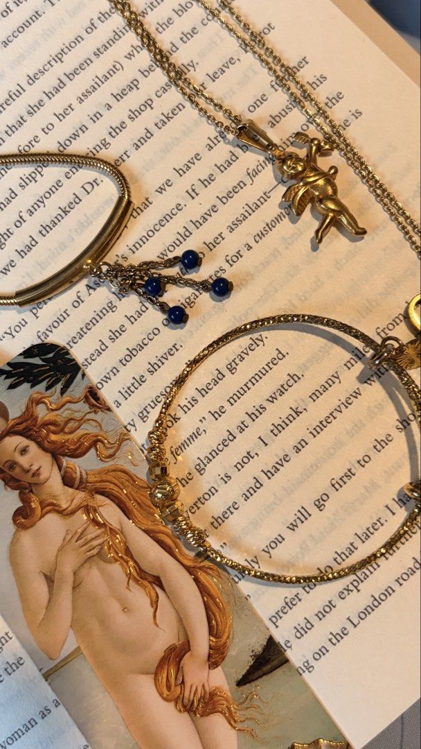 Assorted accessories (Category: Necklaces) located in Quezon City. Submitted by abiclarisse (Listing ID 1459773486, Image 1). Description: .