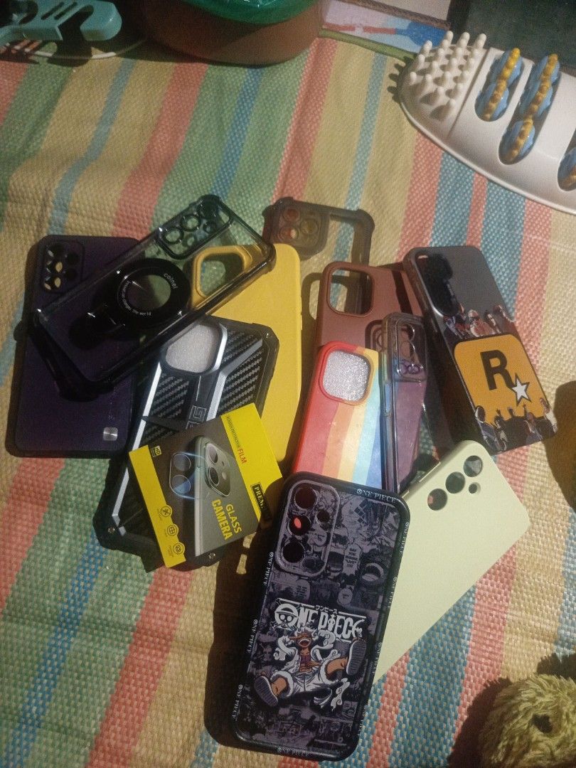 Assorted Samsung and Iphone Mobile Cases (Category: Cases & Sleeves) located in Aparri. Submitted by jackdeclutter1111 (Listing ID 1459872419, Image 1). Description: Free for any purchase.
