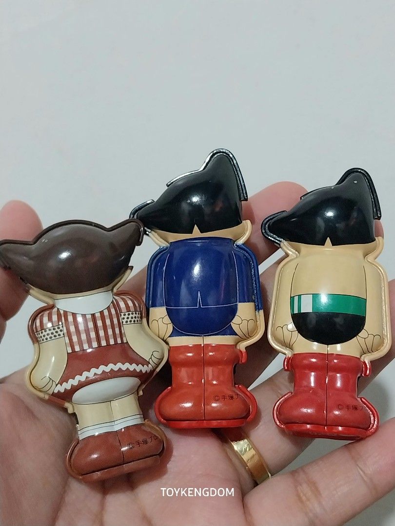 Astro Boy & Uran Tin Toys Set (Category: Vintage Collectibles) located in Mandaluyong City. Submitted by aries_guevarra (Listing ID 1459797598, Image 2). Description: - Set of 3 collectible tin toys featuring Astro Boy and Uran. - Detailed and colorful designs. - Retro aesthetic, reminiscent of 1970s/1980s anime. - Ideal for collectors and fans of vintage anime. - A fun and unique addition to any display or collection..