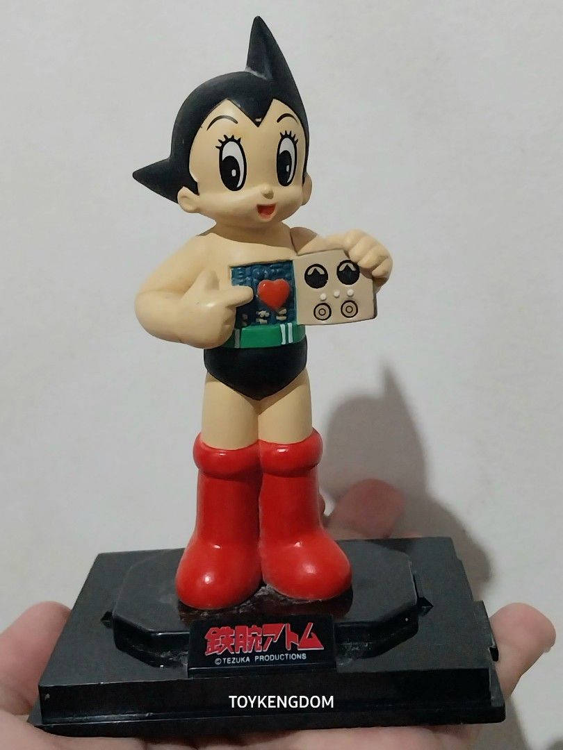 Astro Boy Figure (Category: Figurines & Statues) located in Mandaluyong City. Submitted by aries_guevarra (Listing ID 1459797186, Image 1). Description: - Iconic Astro Boy collectible figure - Ideal for fans of the classic anime series.