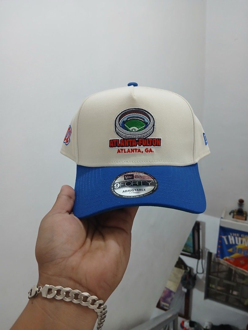 Atlanta braves (Category: Caps & Hats) located in Manila. Submitted by binfahad0256039 (Listing ID 1459815037, Image 1). Description: brand new authentic by new era snapback dm for sure buyer bacoor location.