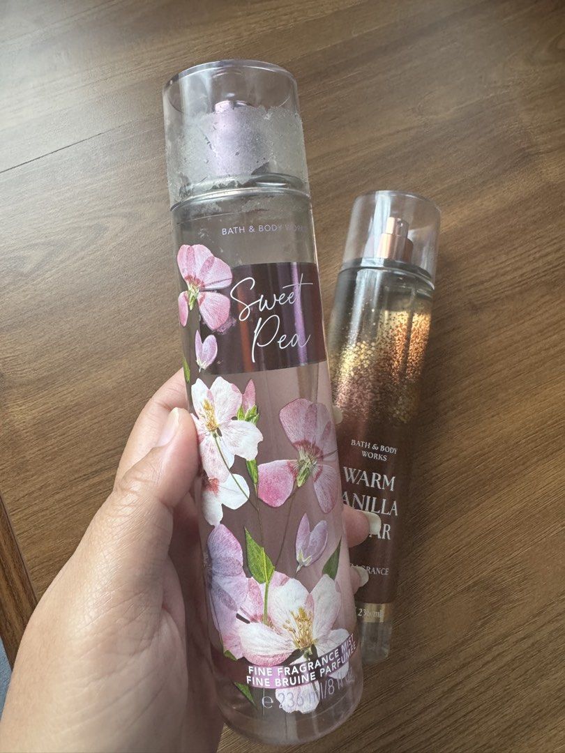 AUTHENTIC BATH & BODY WORKS BODY MIST (Category: Fragrance & Deodorants) located in Makati City. Submitted by reenita (Listing ID 1459853170, Image 2). Description: Authentic bath and Body works body mist Sprayed four times for sweet pea Warm vanilla sugar never used .
