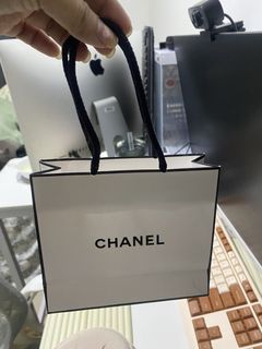 (Category: ) located in . Submitted by brandedluxuryshop (Listing ID 1459897656, Image 1). Description: .